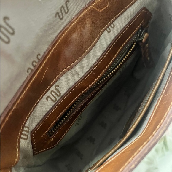 New! King Ranch Saddle Shop Crossbody Brown Brushed Leather Shoulder Bag Purse - Picture 6 of 8